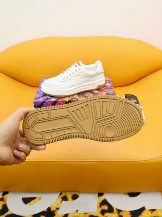 Picture of Louis Vuitton Shoes _SKULVsz38-45mnf019316890